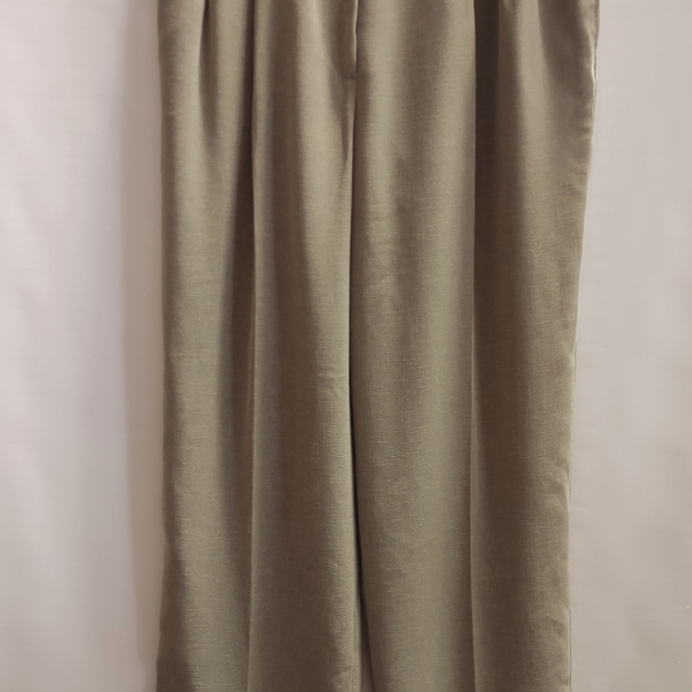 Women's slacks size 12 beige ConradC